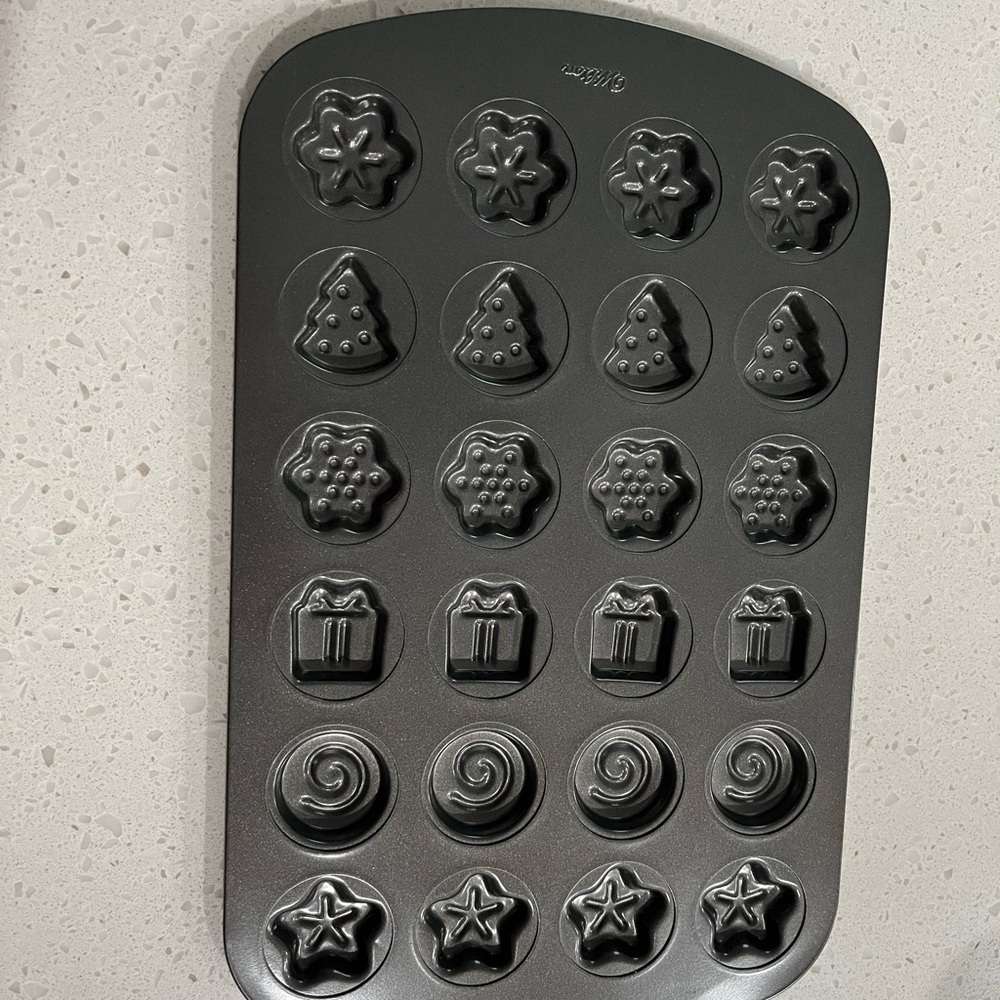Wilton Christmas Holiday Cookie Mold Pan